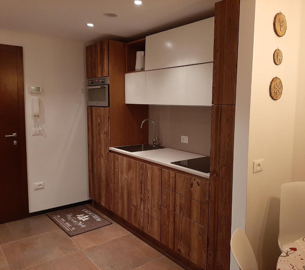 Mdc Apartment Мадона ди Кампильо Екстериор снимка